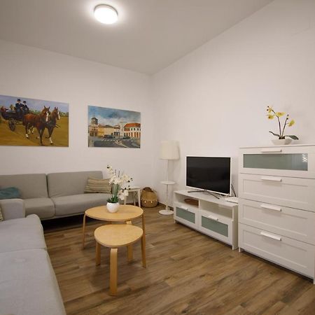 Rentalsevilla Luminoso Apartamento Por Casa Pilatos Экстерьер фото